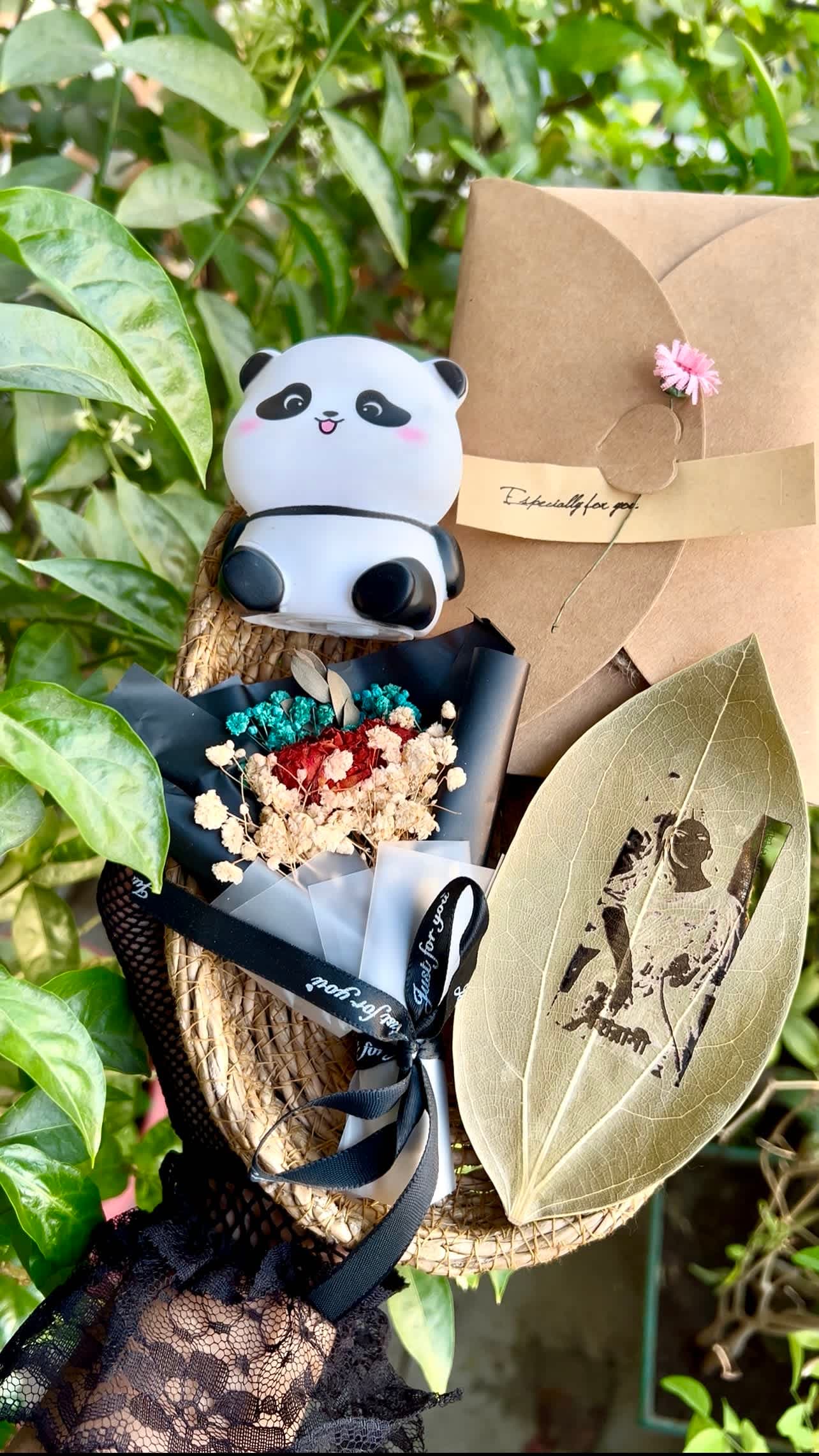 Engraved Leaf Gift Combo